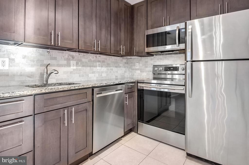 1637 Westwind Way #187