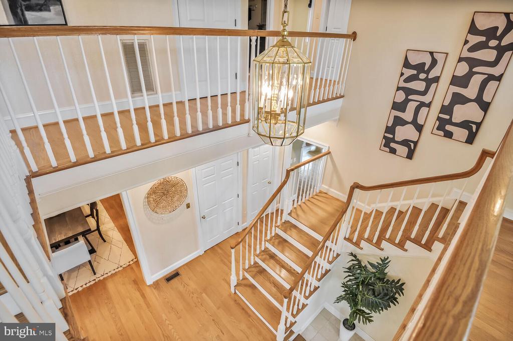 2053 MAYFAIR MCLEAN