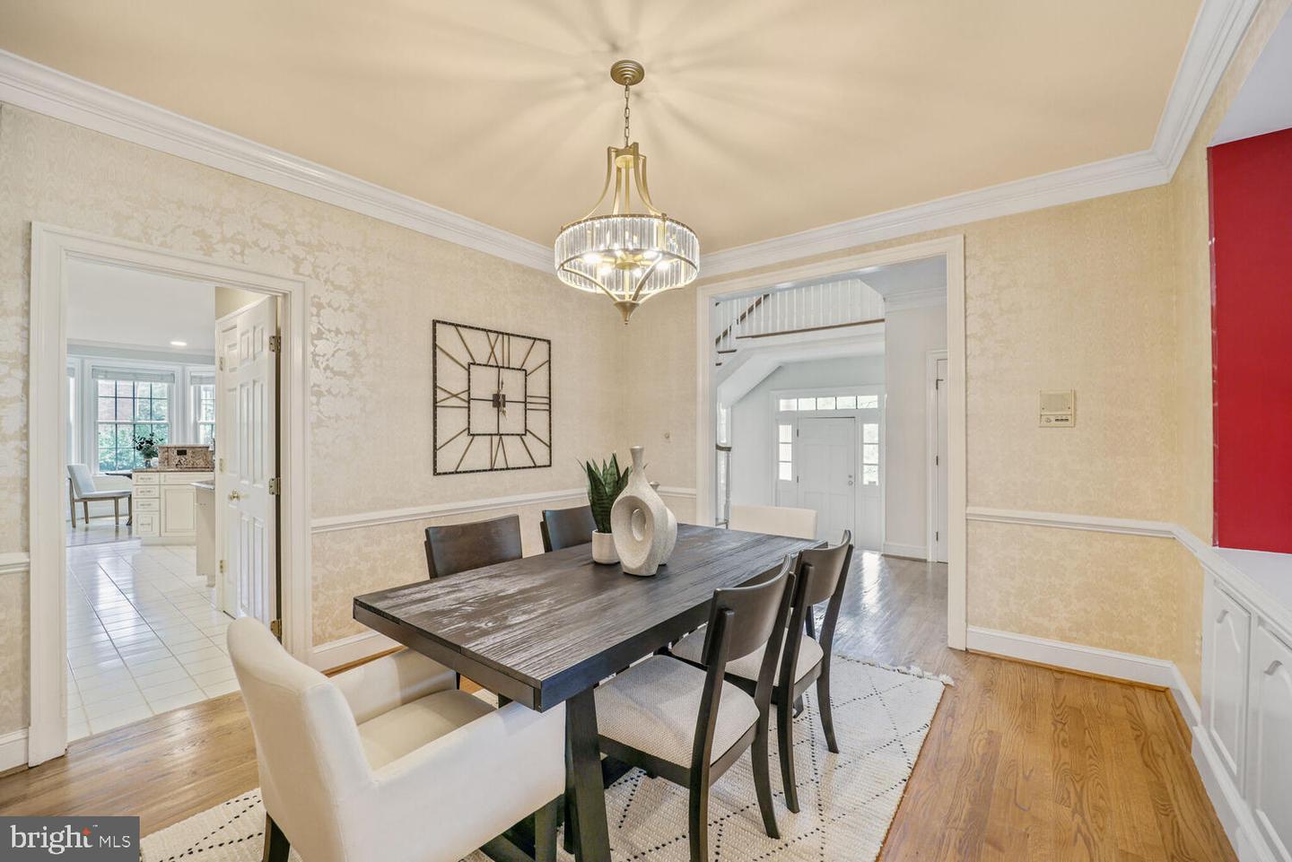 2053 MAYFAIR MCLEAN