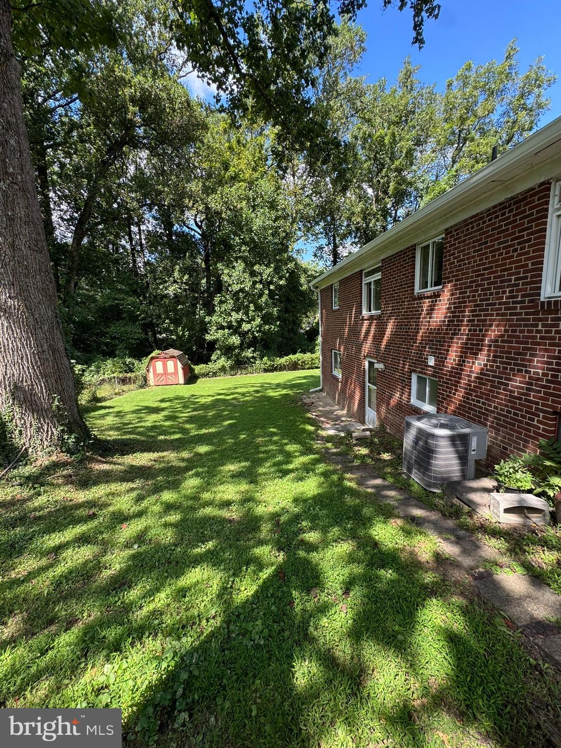 7401 CAMP ALGER AVE