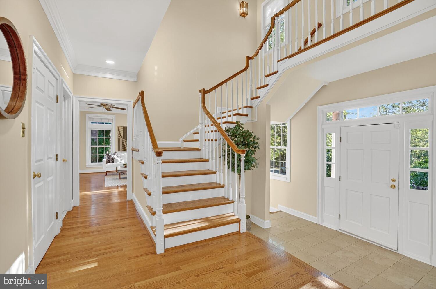 2053 MAYFAIR MCLEAN COURT
