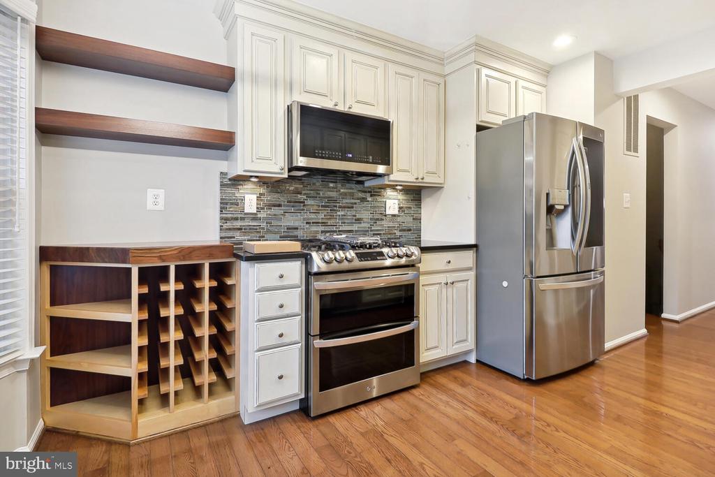 2292 IDYLWOOD STATION LANE