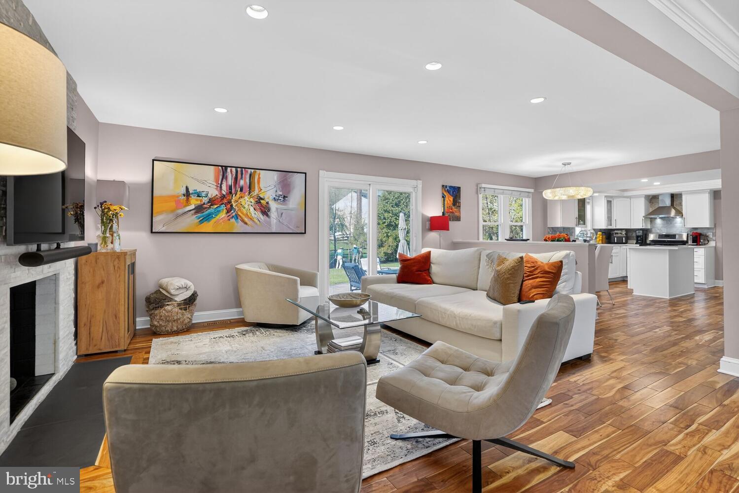 2208 HALTER LANE
