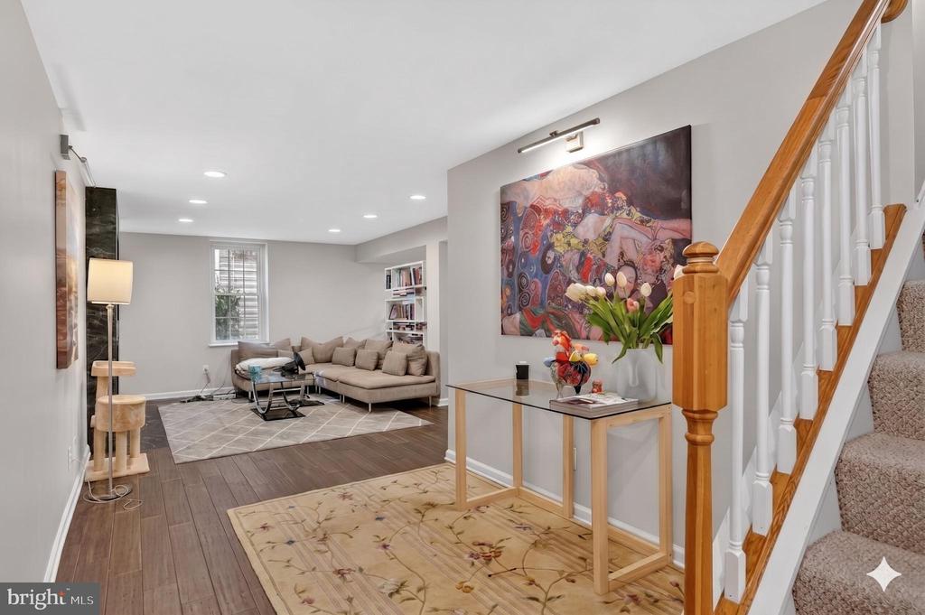 2208 HALTER LANE
