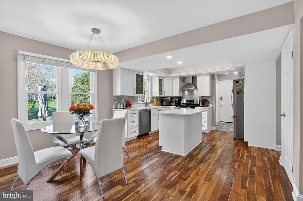 2208 HALTER LANE