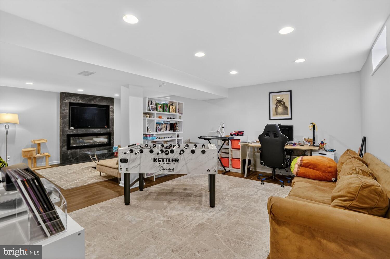 2208 HALTER LANE