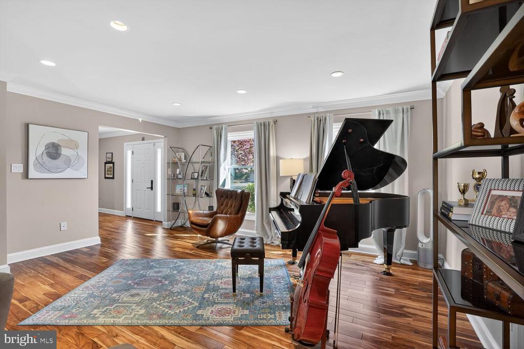 2208 HALTER LANE