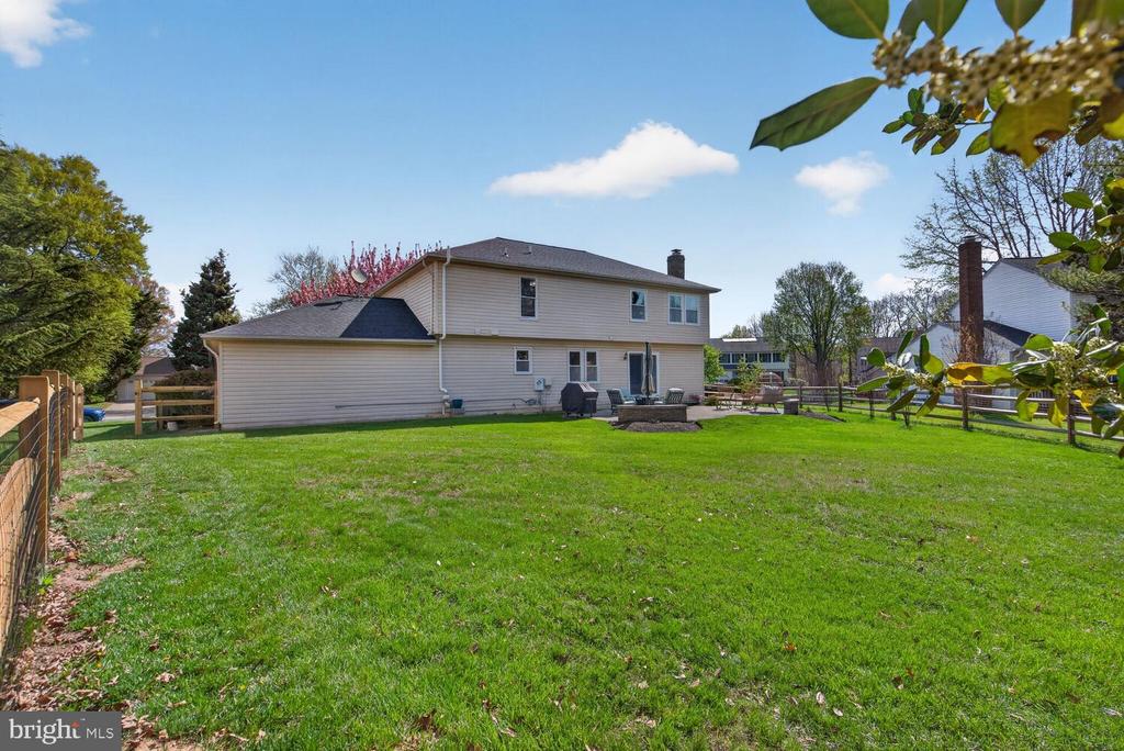 2208 HALTER LANE