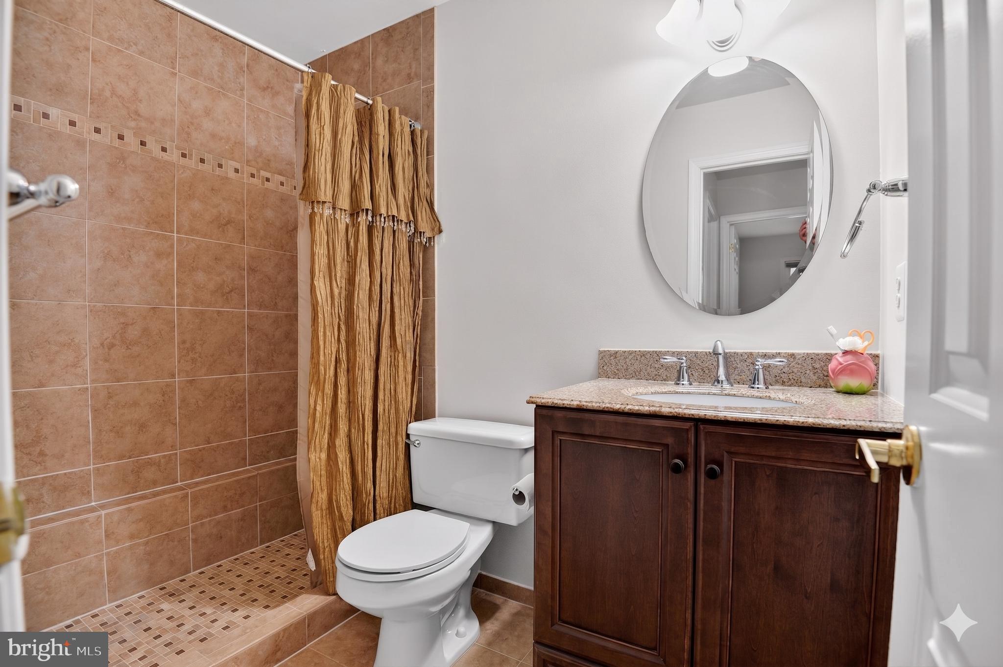 6358 FENESTRA COURT