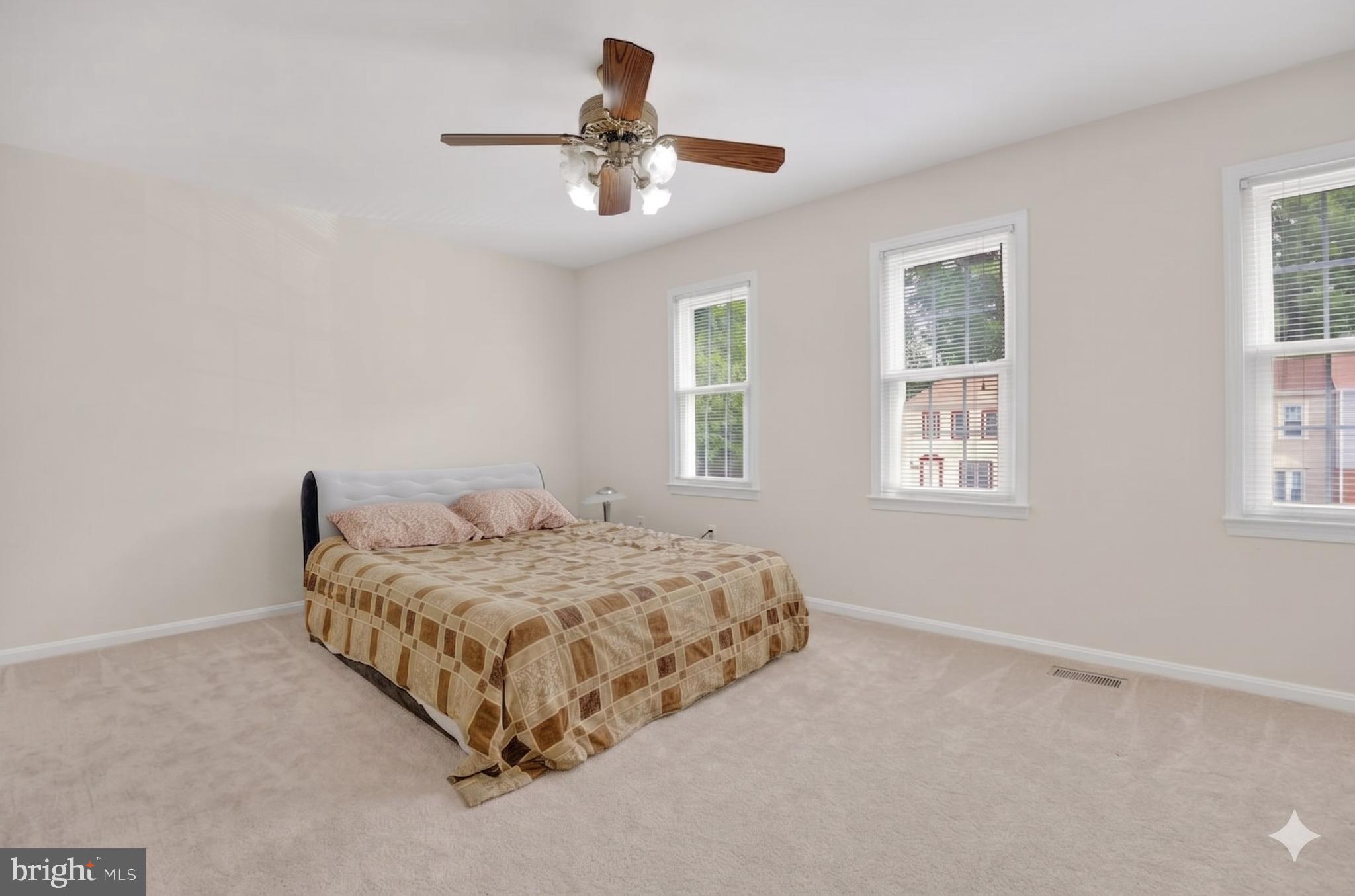 6358 FENESTRA COURT