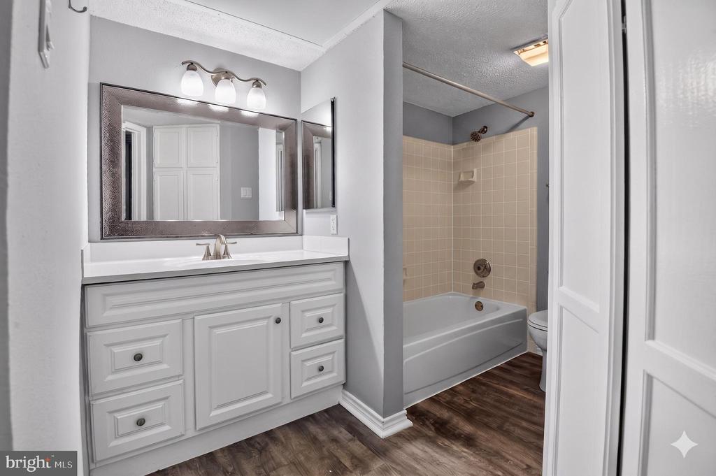 1504 LINCOLN WAY 308