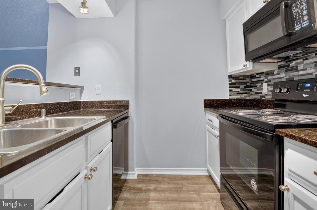 1504 LINCOLN WAY 308