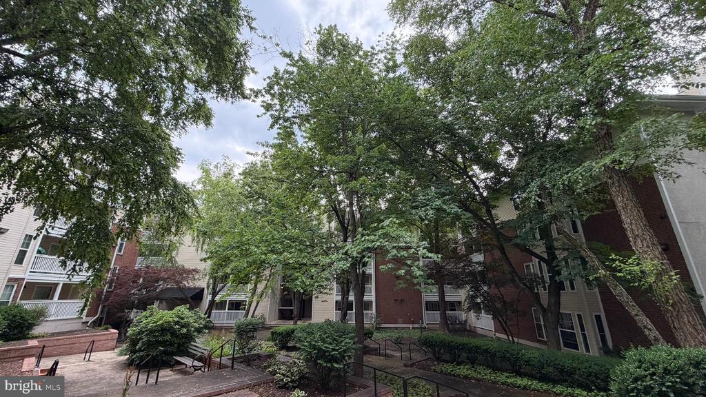 1504 LINCOLN WAY 308