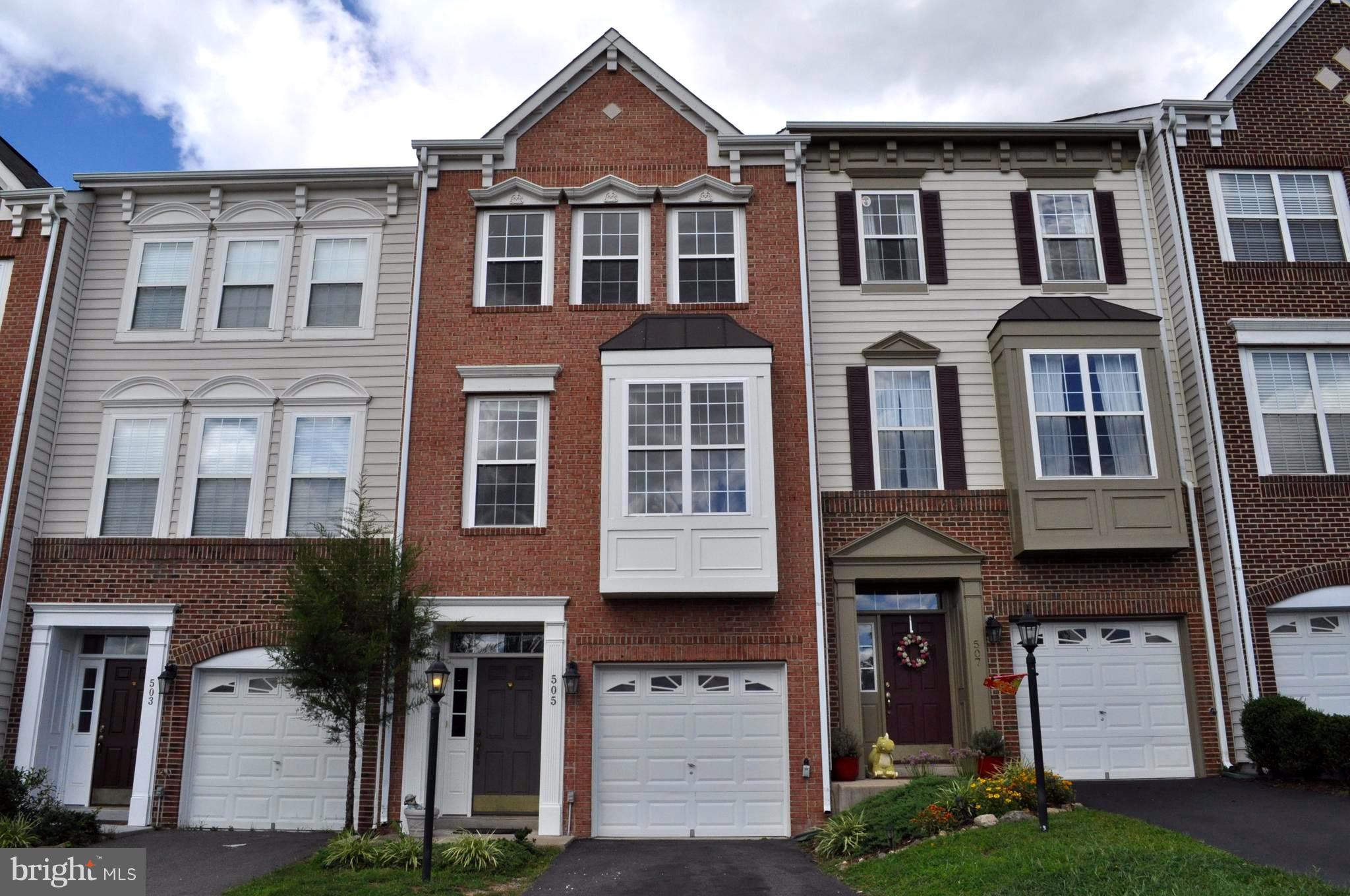 505 EDMONTON TERRACE NE