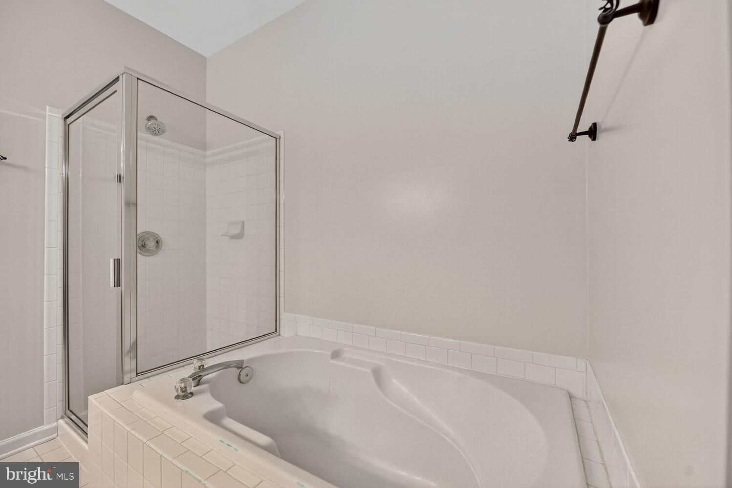 20230 Macglashan Ter #2107