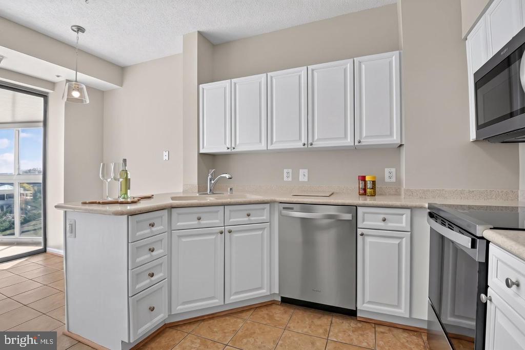 19355 CYPRESS RIDGE TERRACE Unit: 307