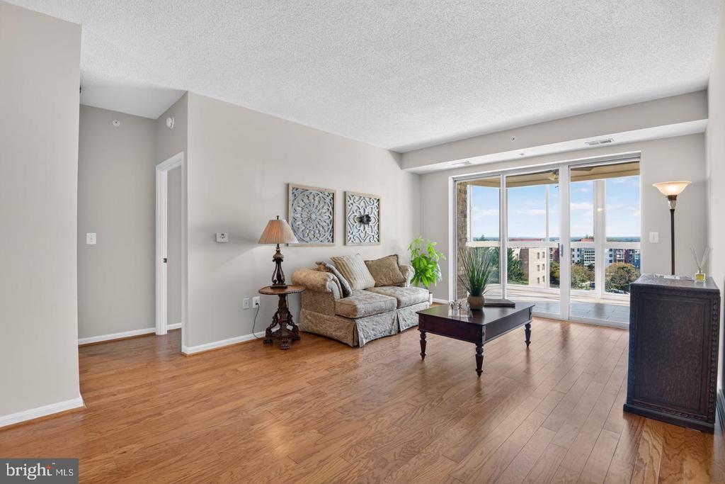 19355 CYPRESS RIDGE TERRACE Unit: 307