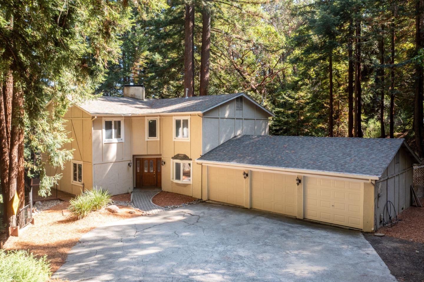 23489 Hutchinson Road