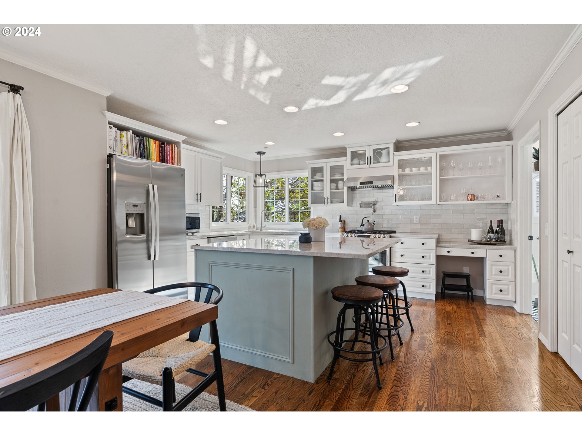 13819 PROVINCIAL HILL DR