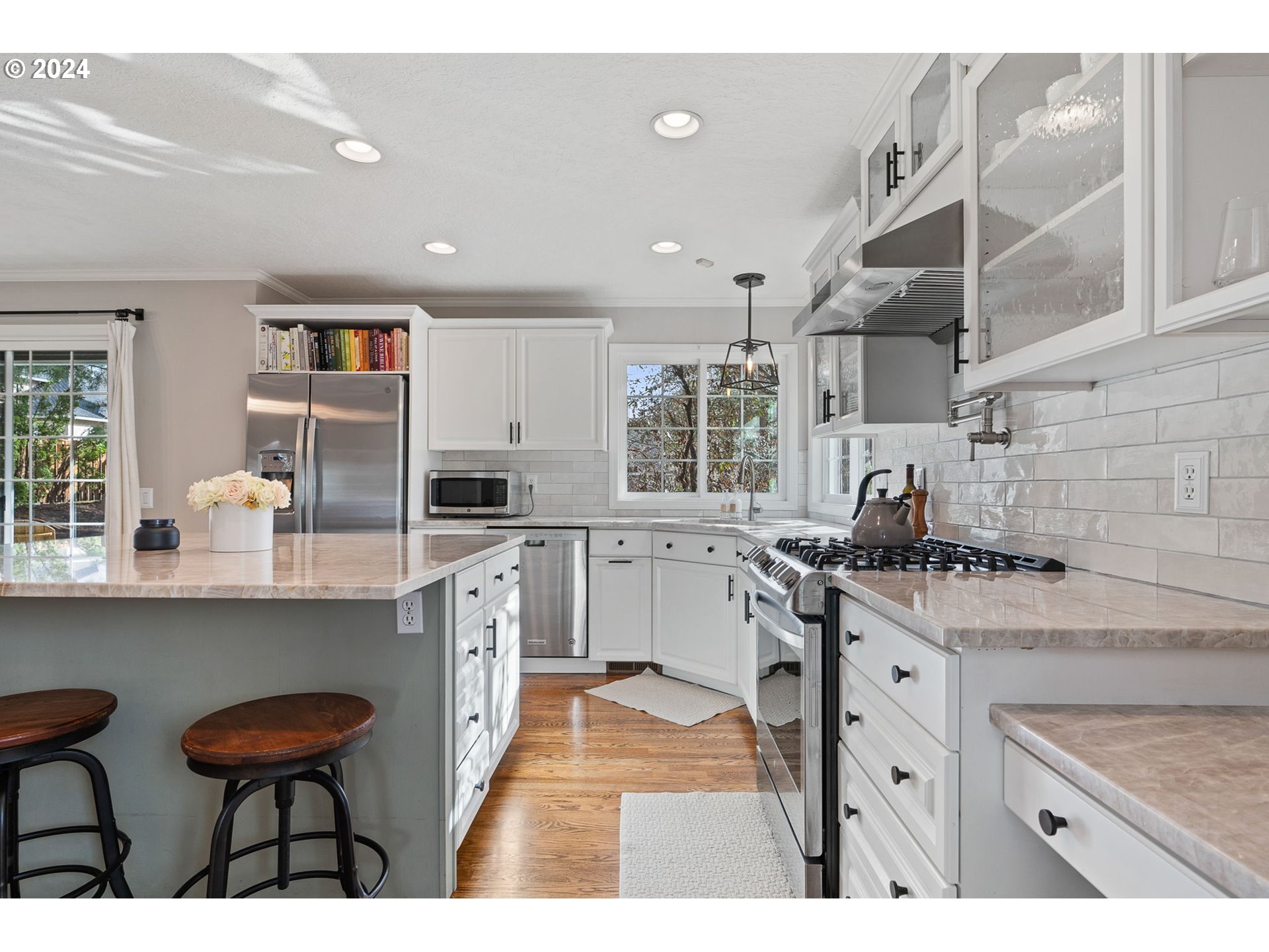 13819 PROVINCIAL HILL DR