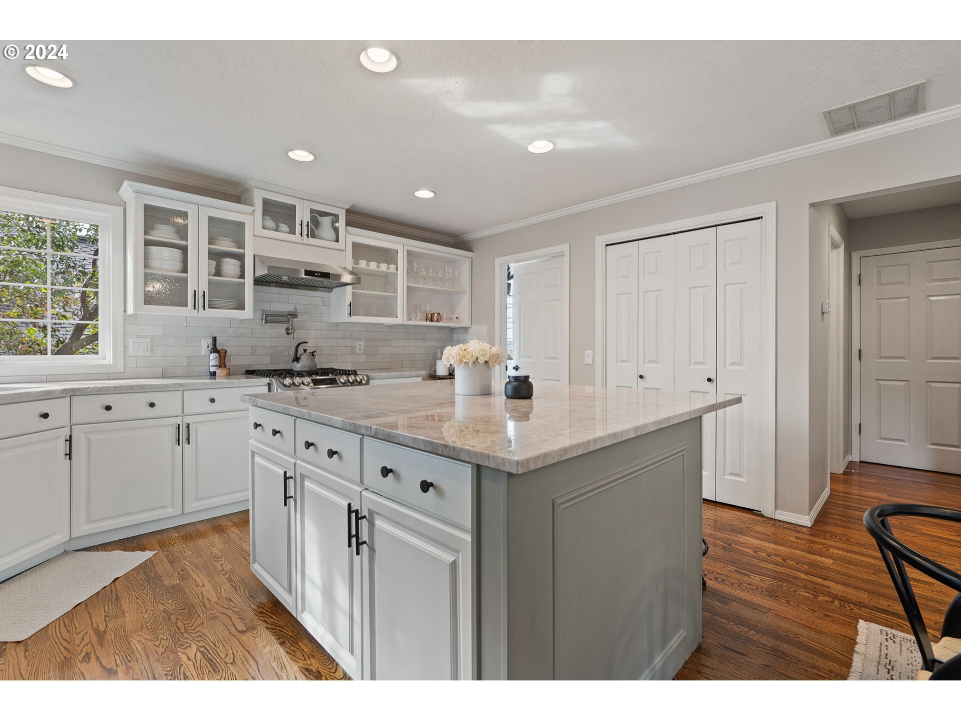 13819 PROVINCIAL HILL DR