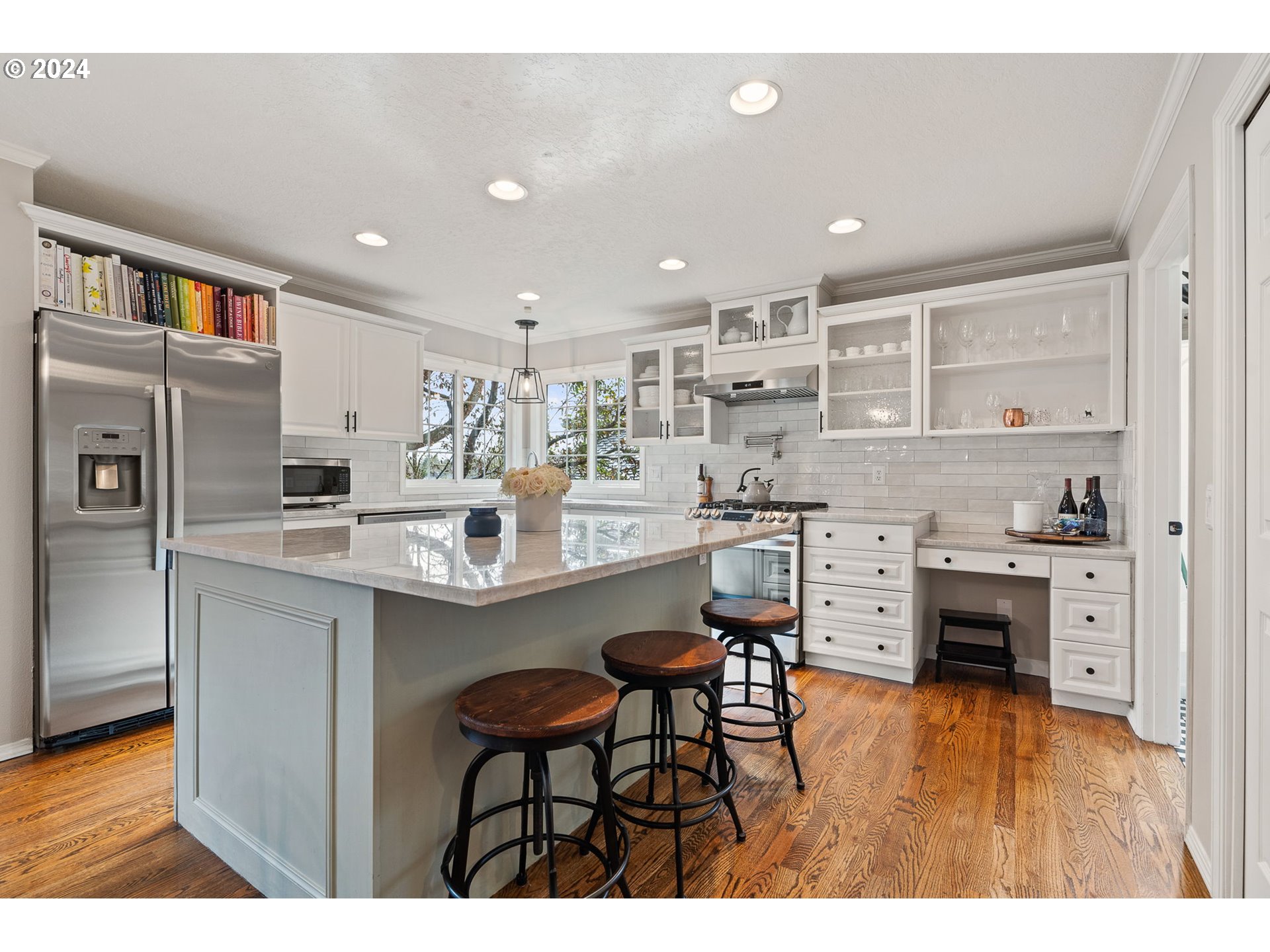 13819 PROVINCIAL HILL DR