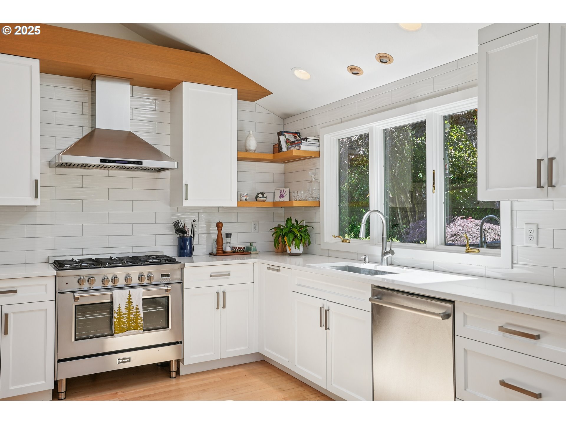 8895 SW BOHMANN PKWY