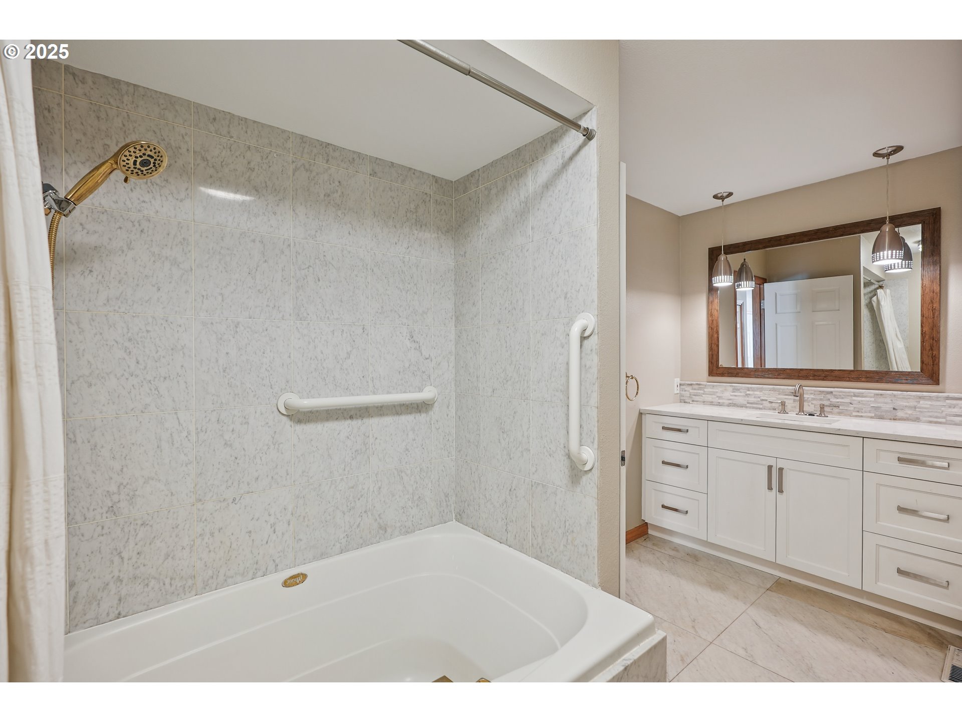 8895 SW BOHMANN PKWY