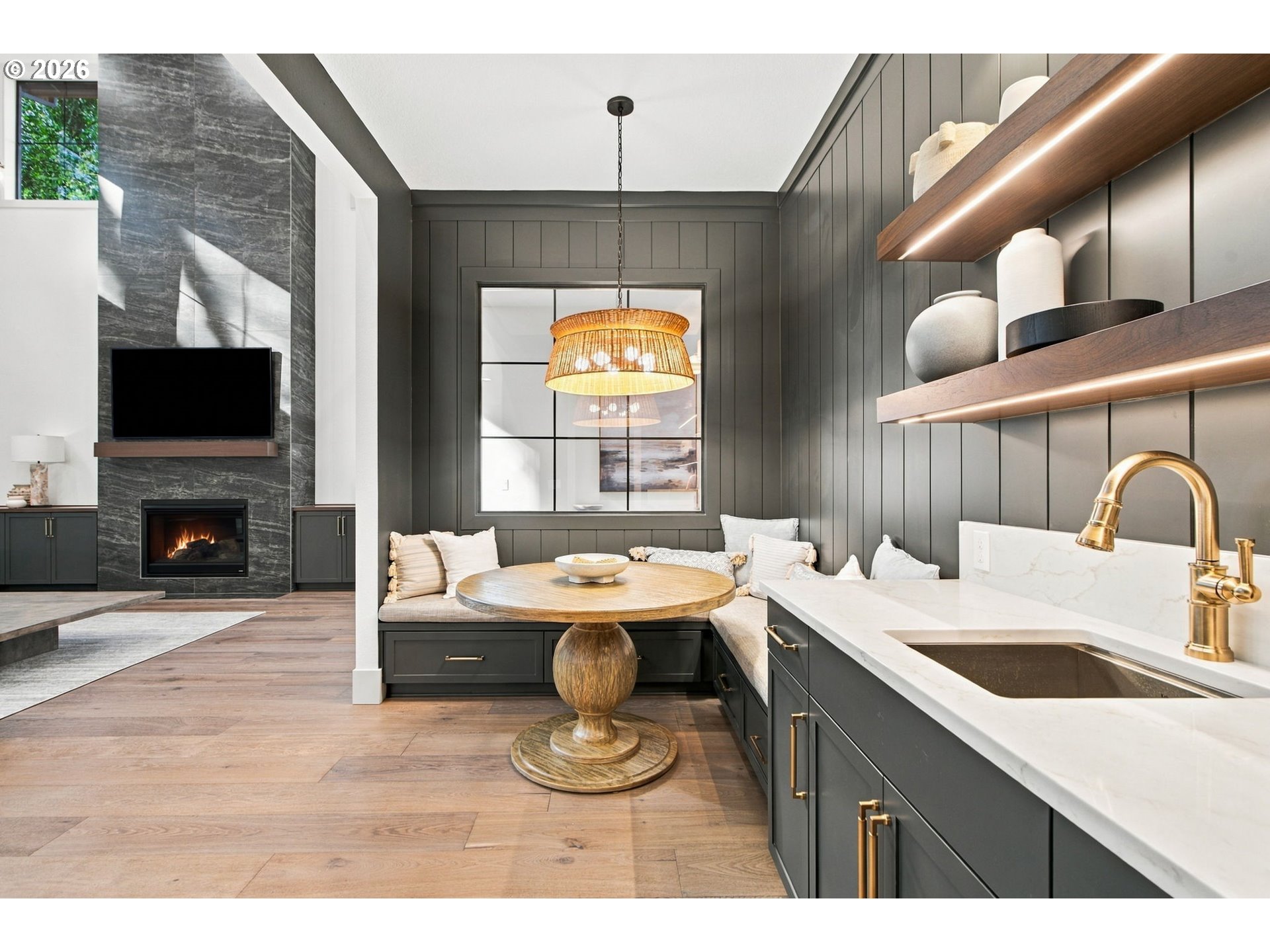 850 YORK RD