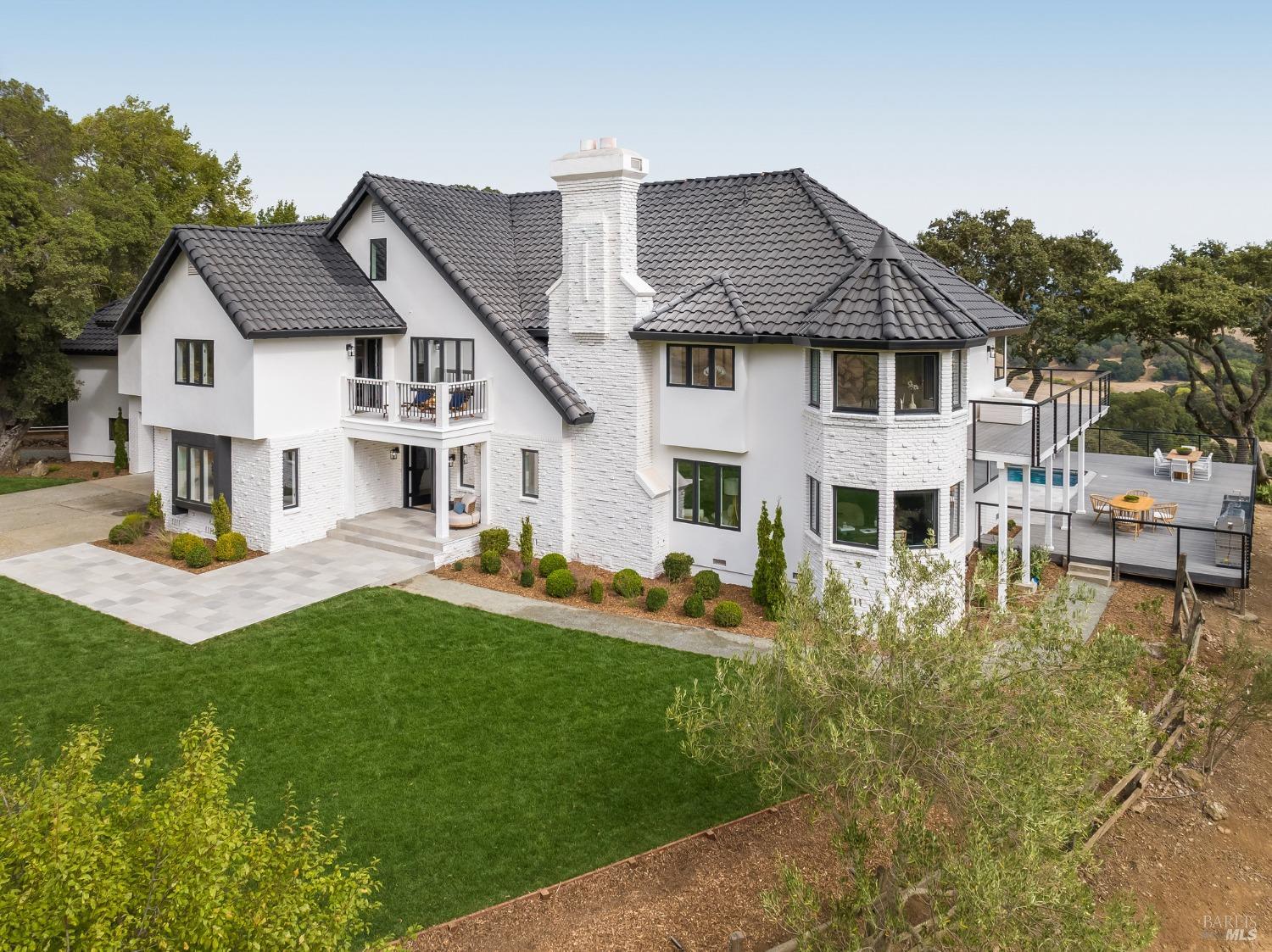 2980 White Alder Avenue