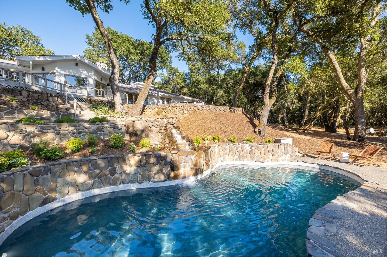 2211 Thornsberry Road