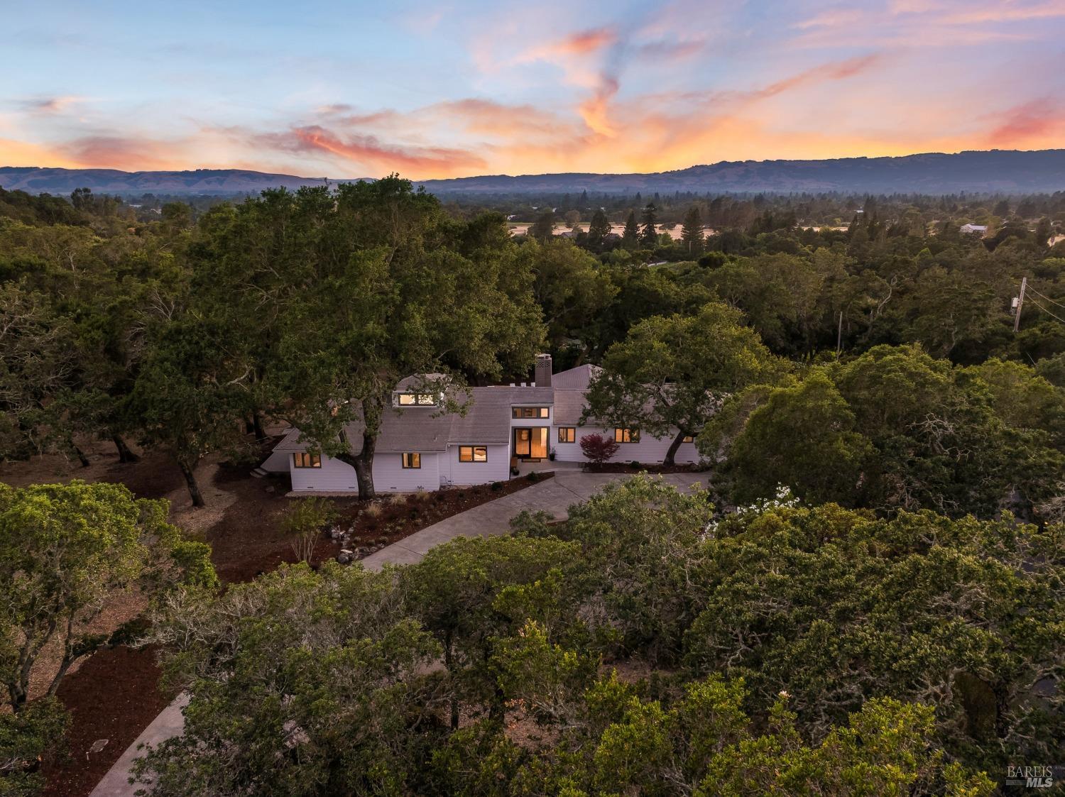 2211 Thornsberry Road