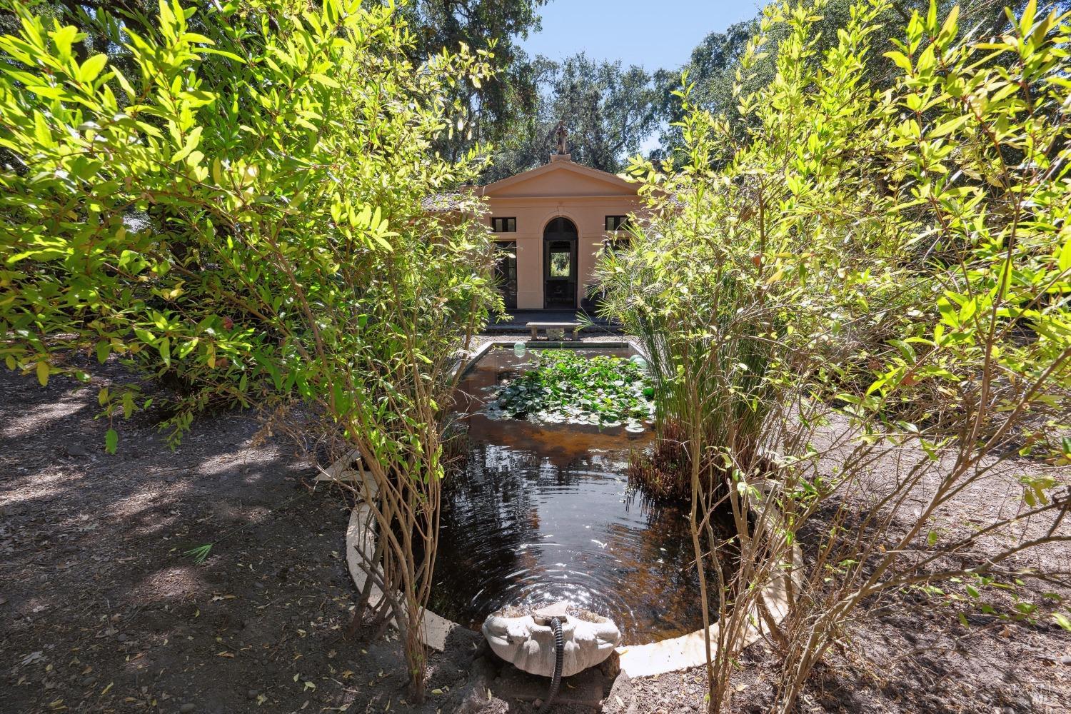 2035 Thornsberry Road