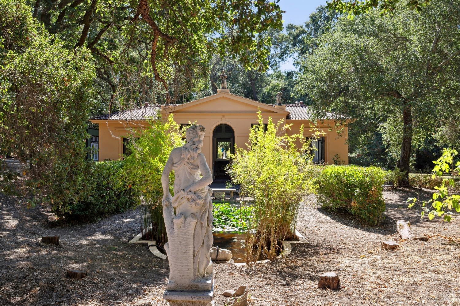 2035 Thornsberry Road