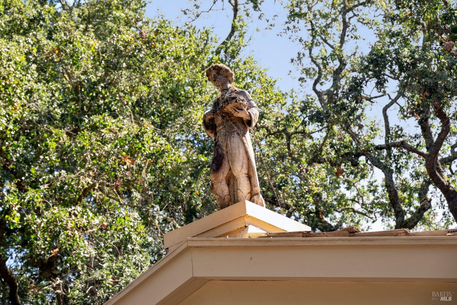 2035 Thornsberry Road