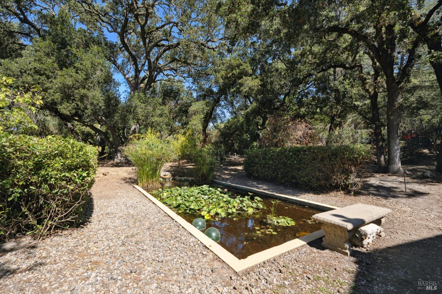 2035 Thornsberry Road