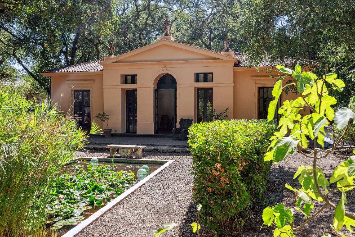 2035 Thornsberry Road