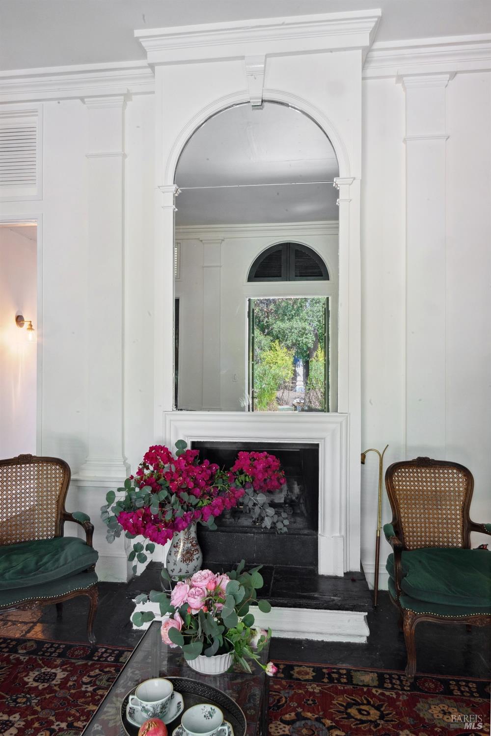 2035 Thornsberry Road