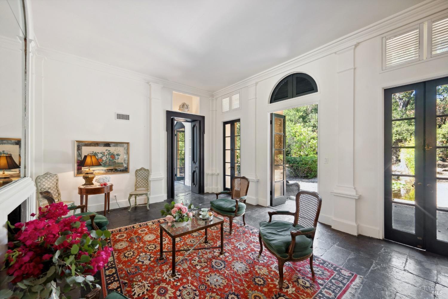 2035 Thornsberry Road