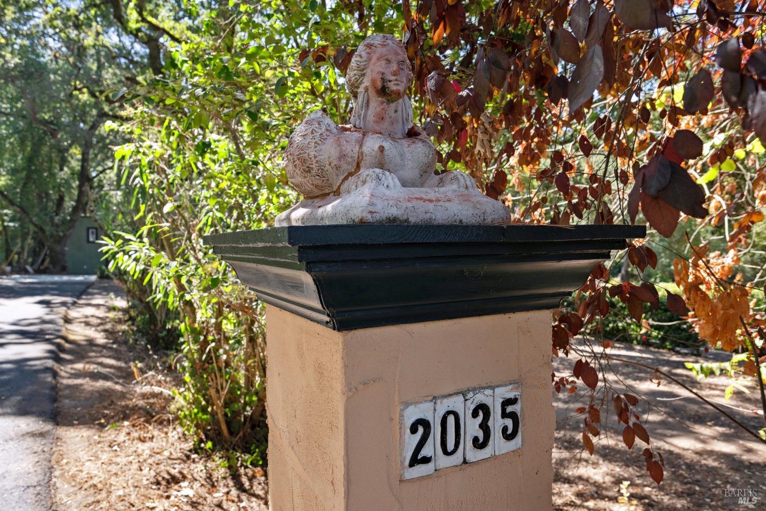 2035 Thornsberry Road