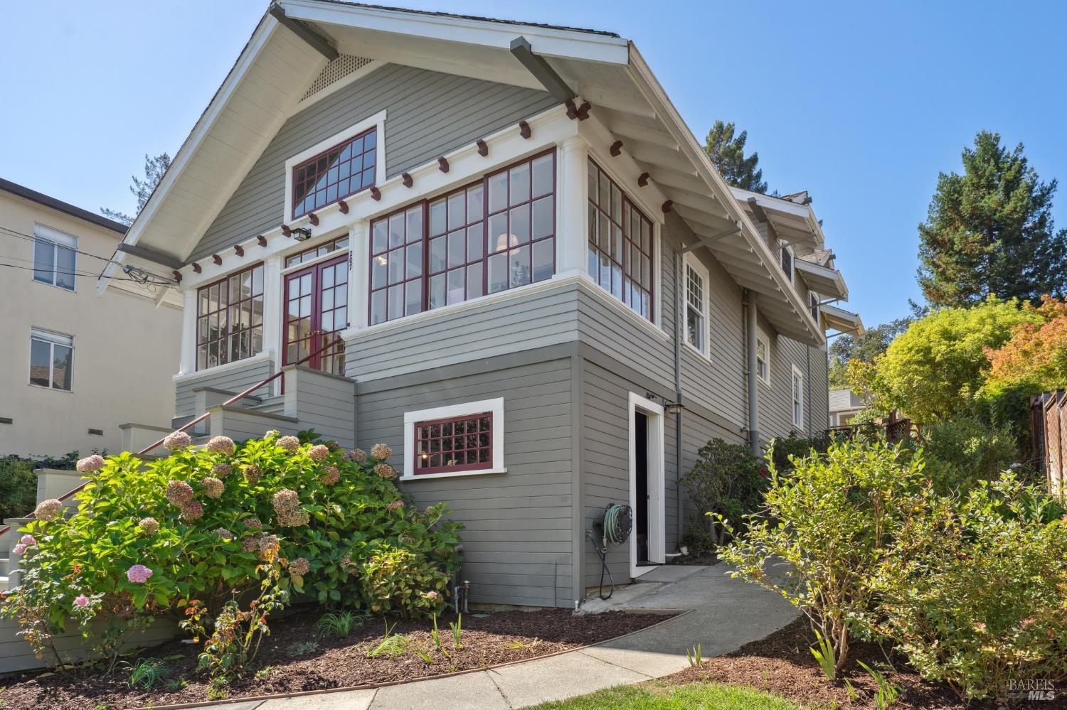 207 D Street, San Rafael