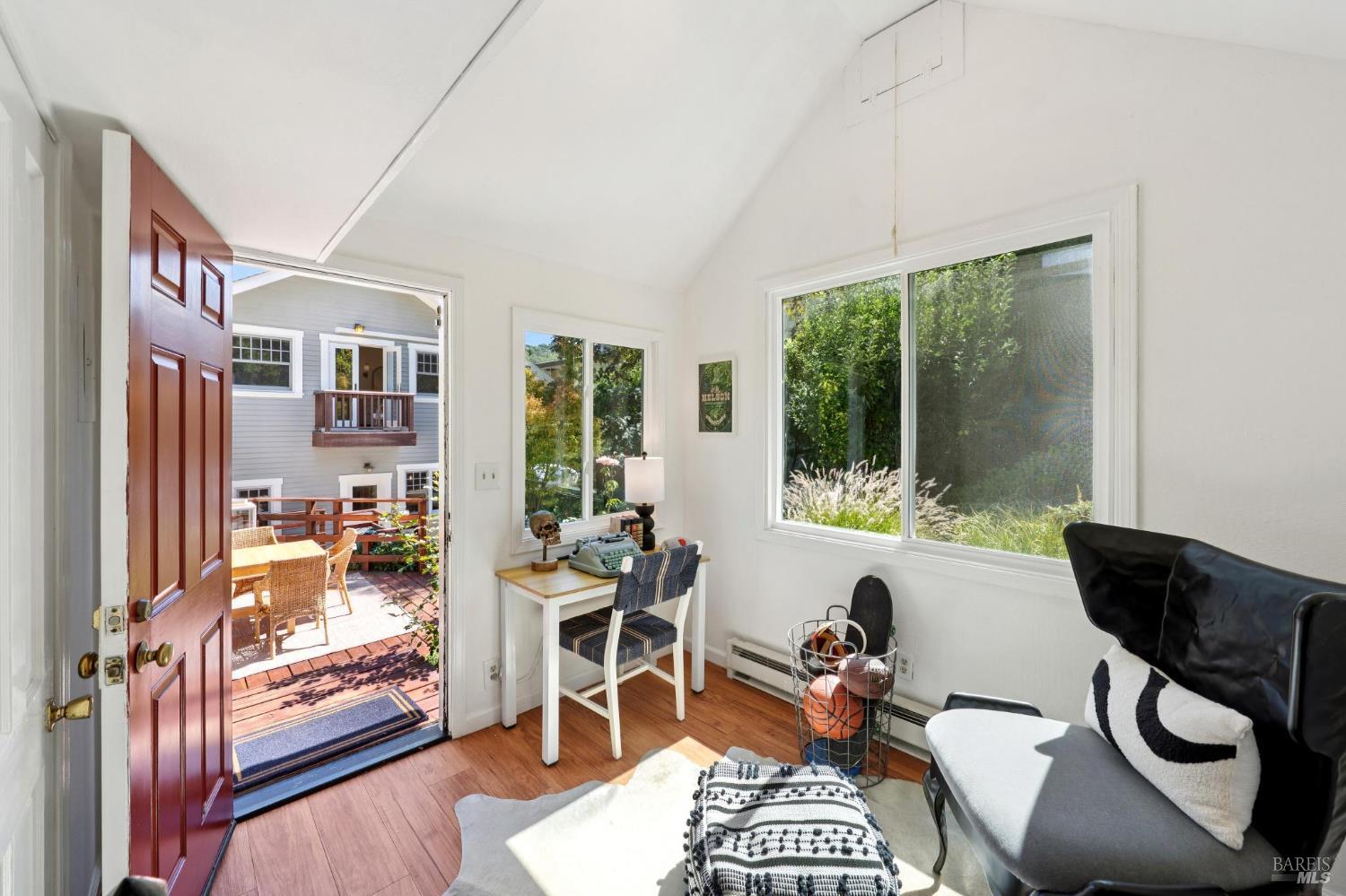 207 D Street, San Rafael