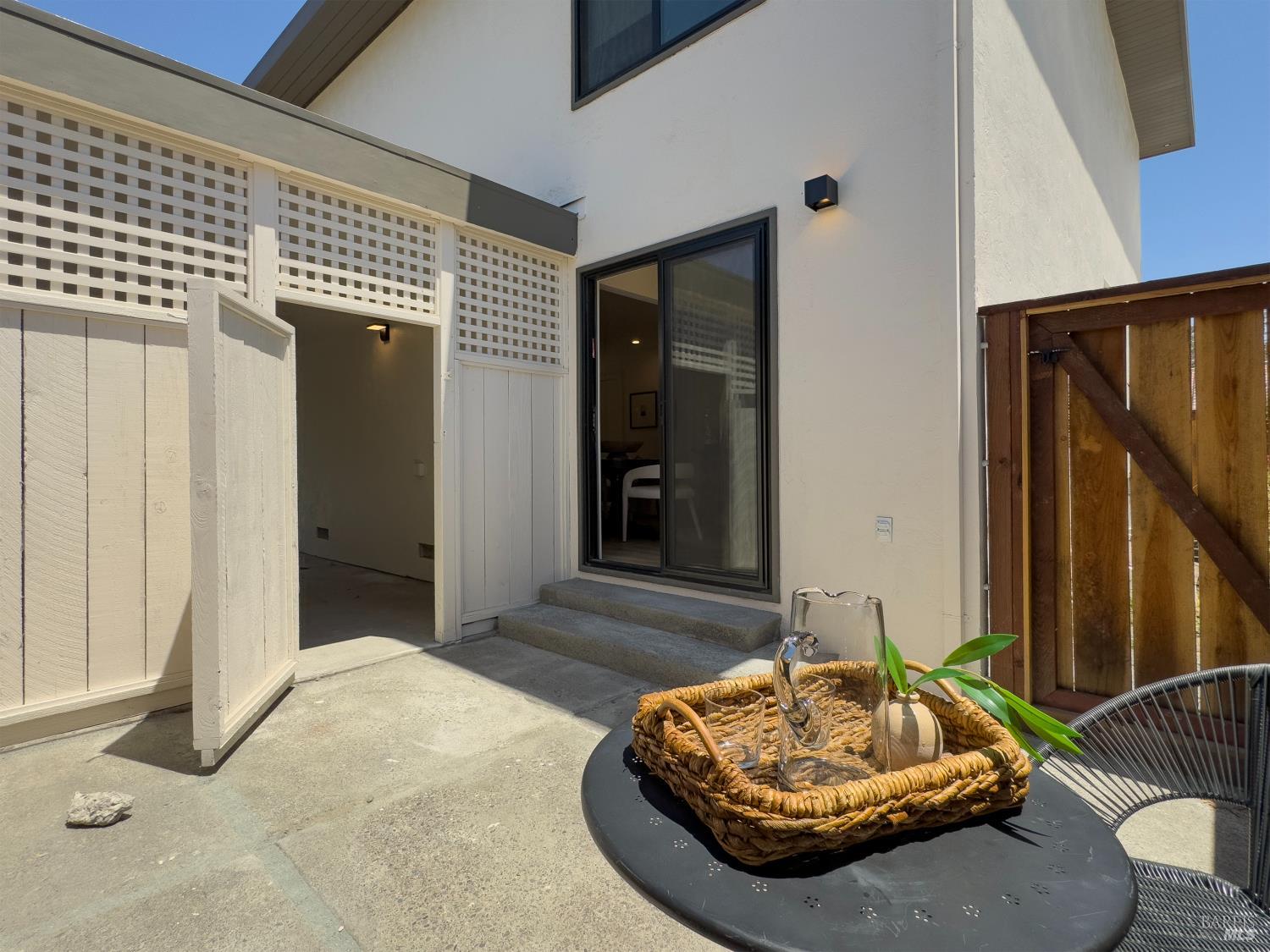 528 3rd Street W