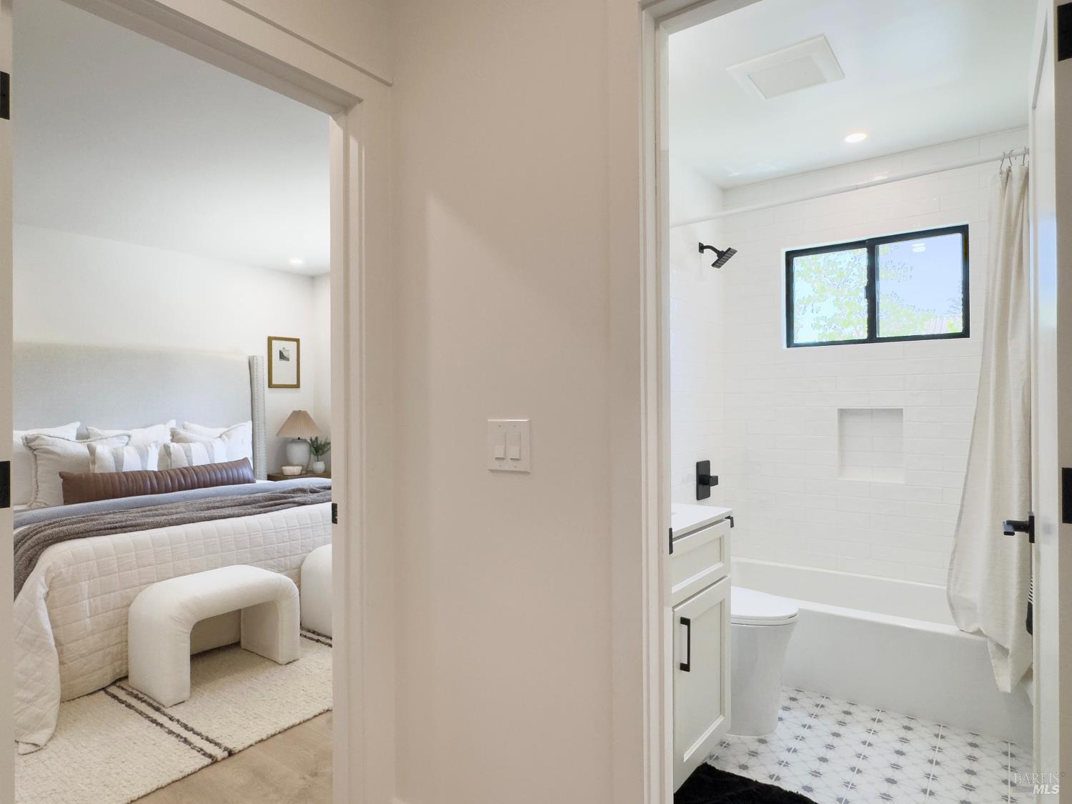 528 3rd Street W