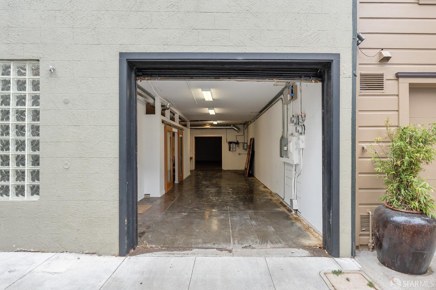 959 Natoma Street