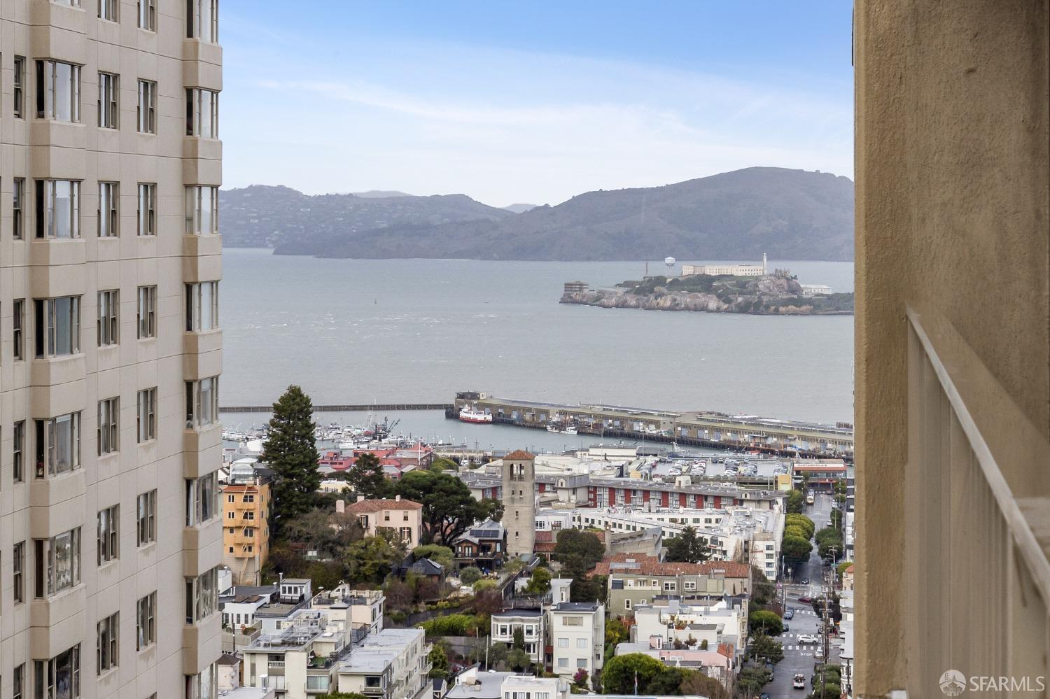 999 Green Street # 1102