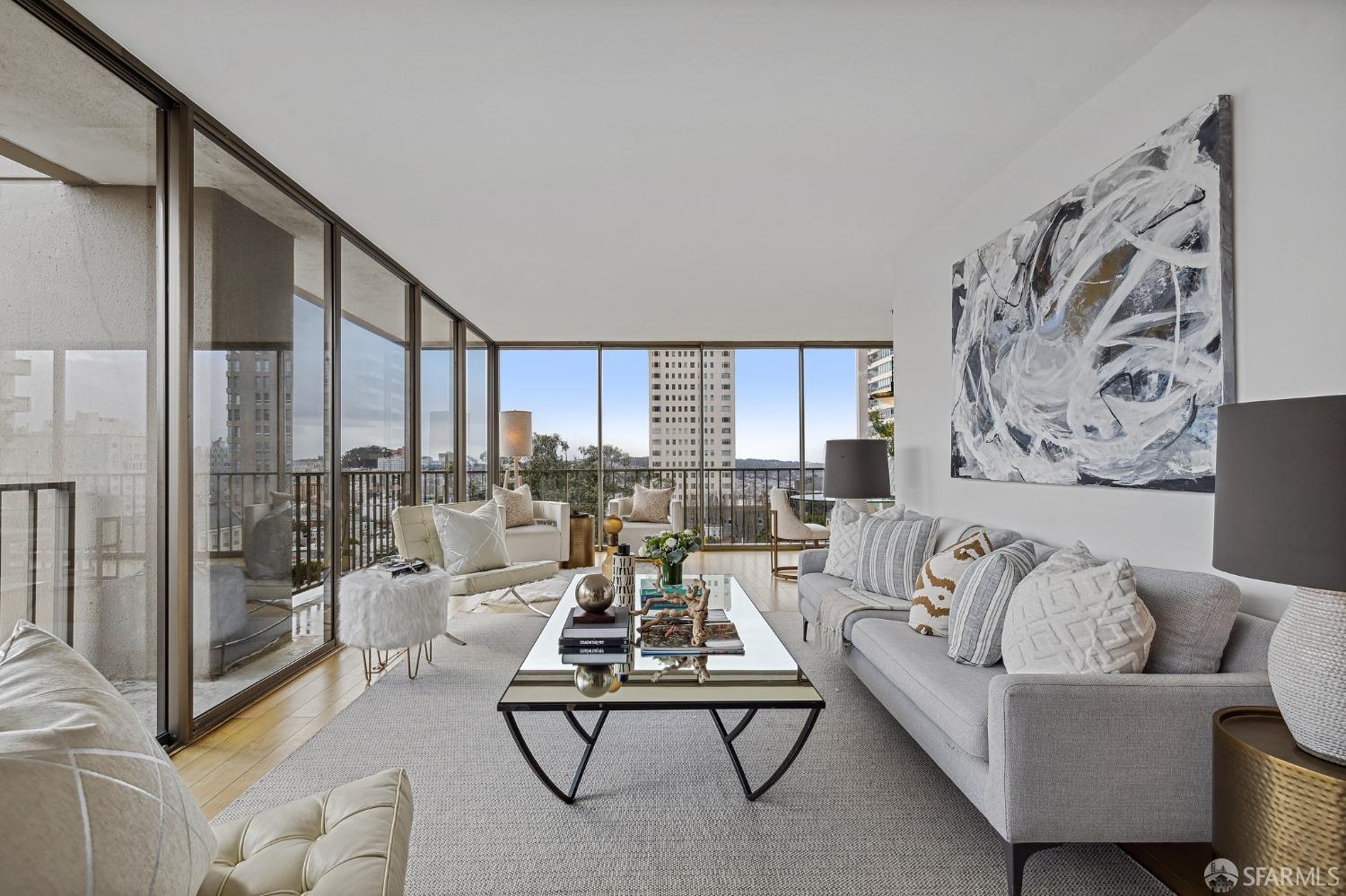 999 Green Street # 1102