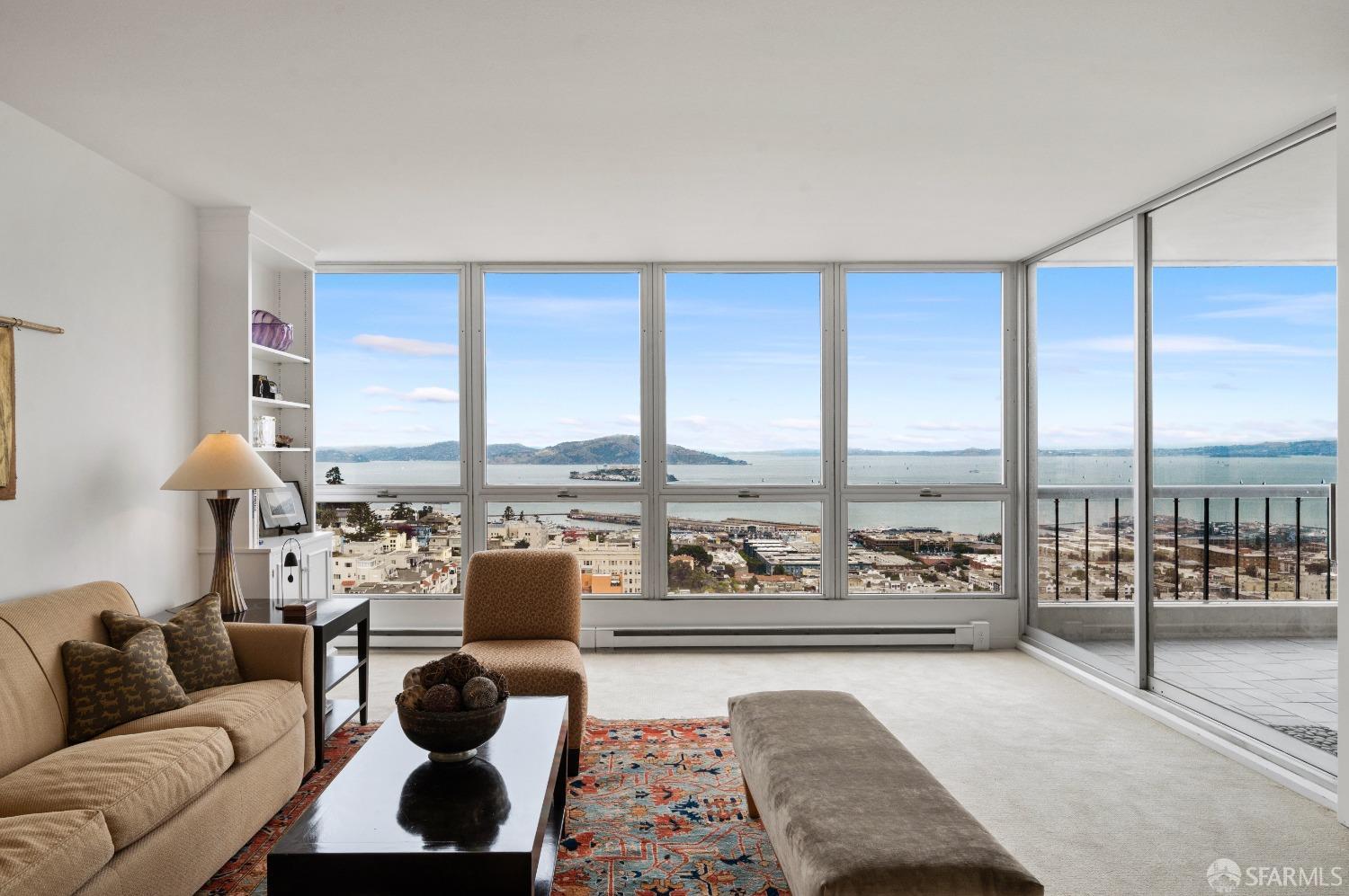 1070 Green Street # 601