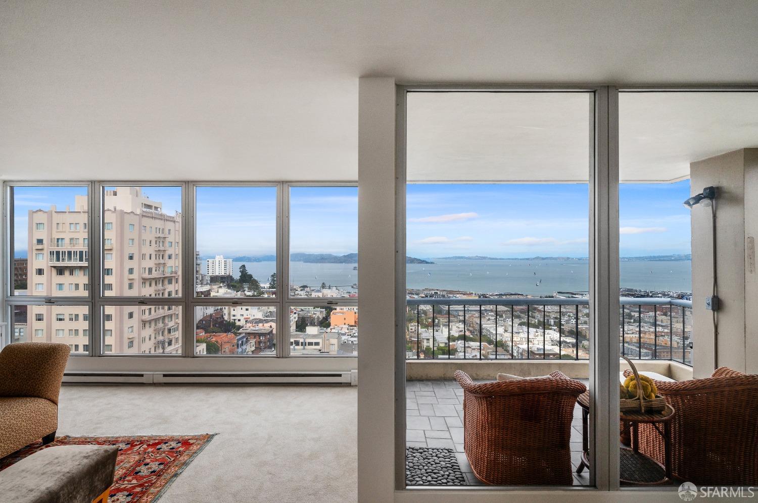 1070 Green Street # 601