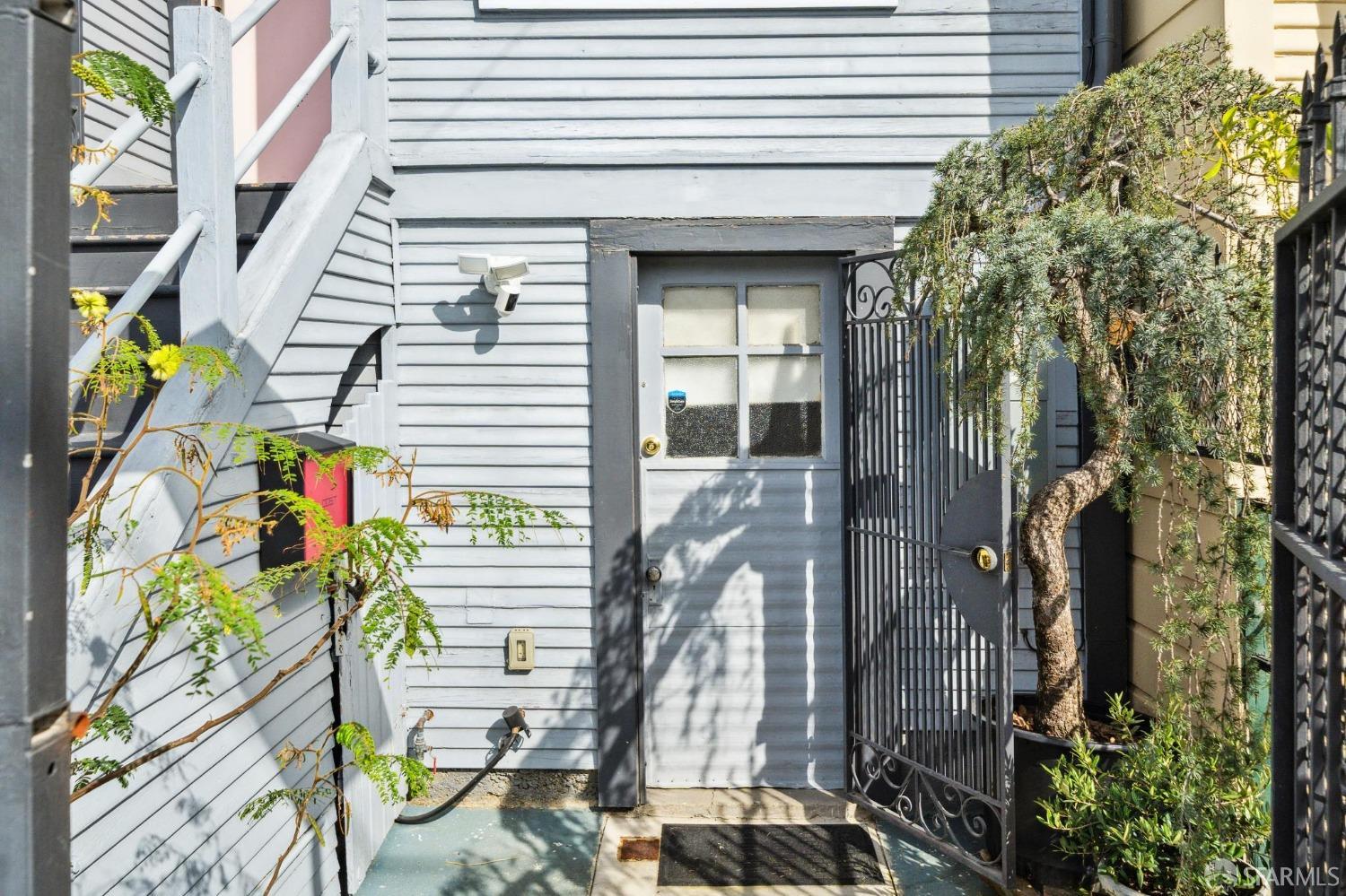 1470 Van Dyke Avenue